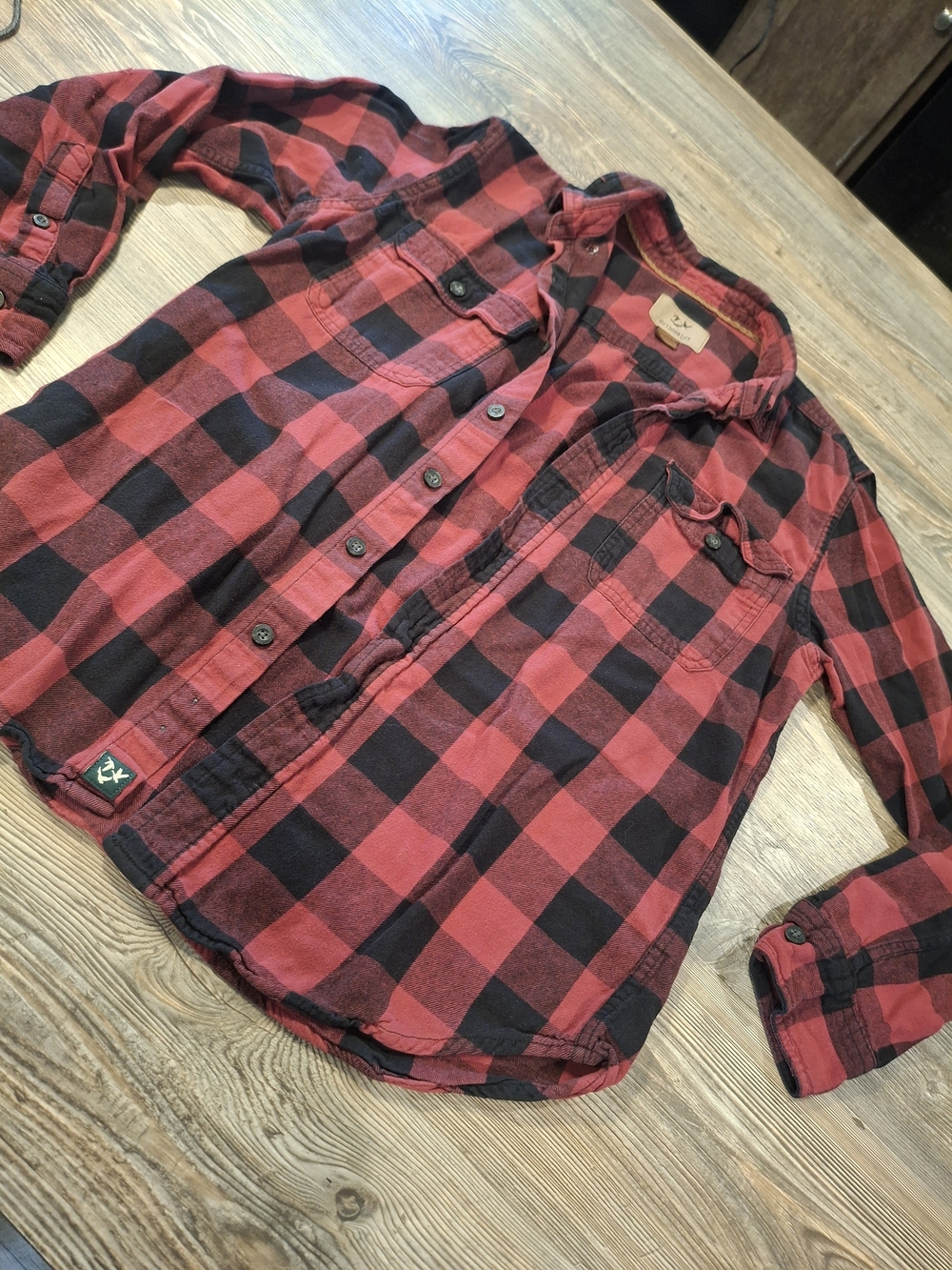 Outdoor Life Red & Black Buffalo Plaid Button-Up Shirt